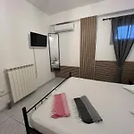 Anastasias Mykonos * Plintri